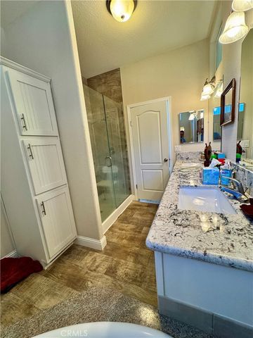 27 Essex Drive, Northridge, CA 91324