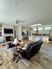 27 Essex Drive, Northridge, CA 91324