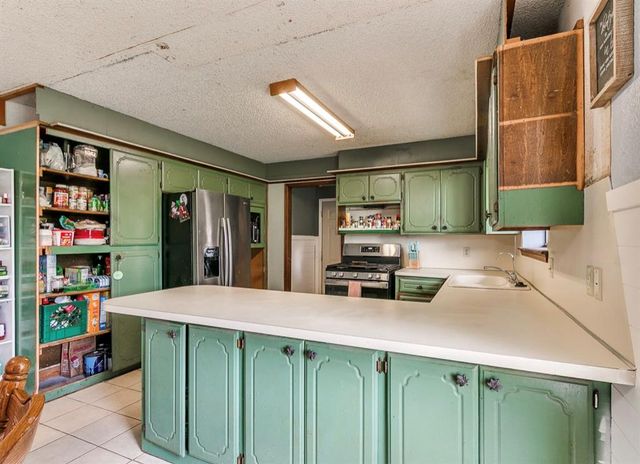 19601 S Rock Creek Road, Shawnee, OK 74801