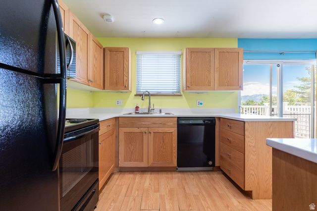 3913 S BOOTHILL DR, West Valley City, UT 84120