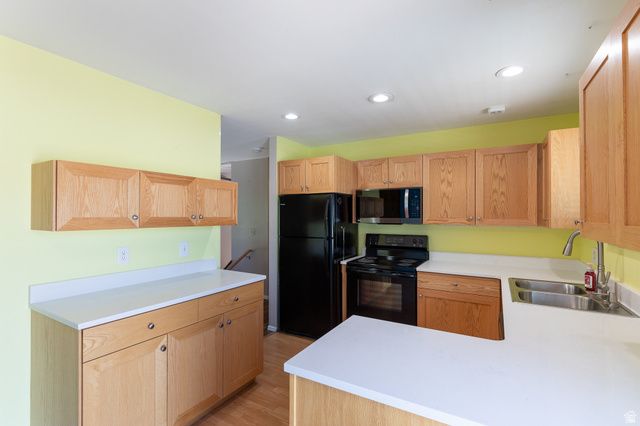 3913 S BOOTHILL DR, West Valley City, UT 84120