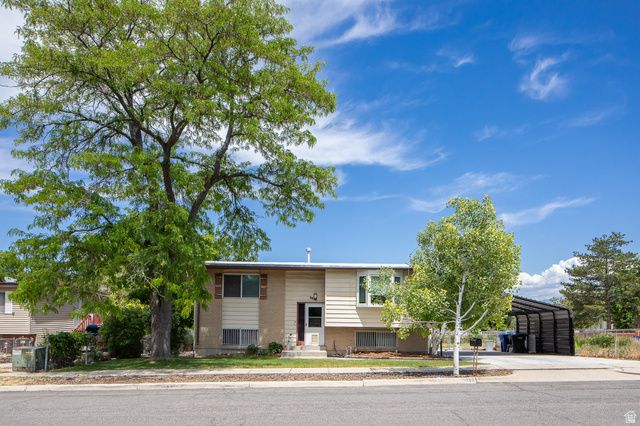 3913 S BOOTHILL DR, West Valley City, UT 84120