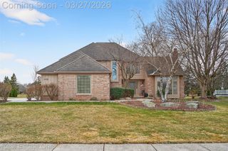 6621 Hill Top Drive, Troy, MI 48098