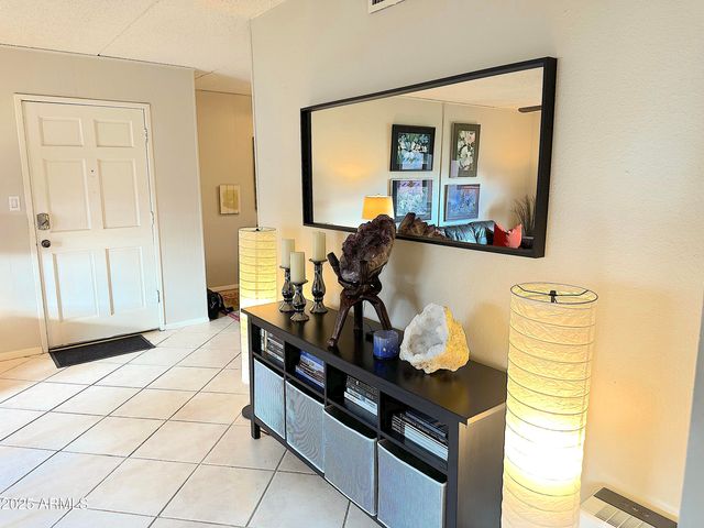 4201 E CAMELBACK Road 51, Phoenix, AZ 85018