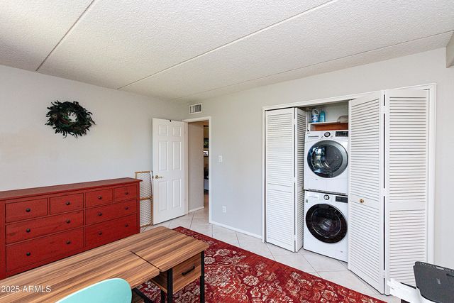 4201 E CAMELBACK Road 51, Phoenix, AZ 85018