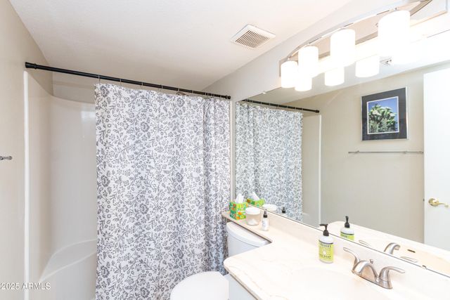 4201 E CAMELBACK Road 51, Phoenix, AZ 85018