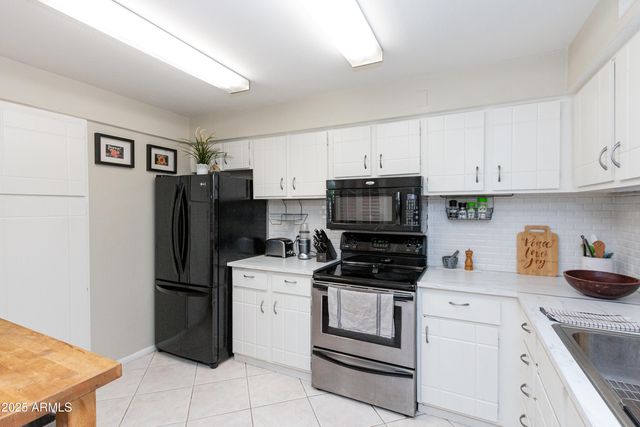 4201 E CAMELBACK Road 51, Phoenix, AZ 85018