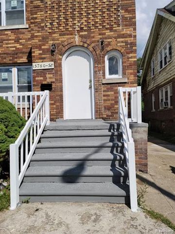 15758 Wisconsin Street, Detroit, MI 48238