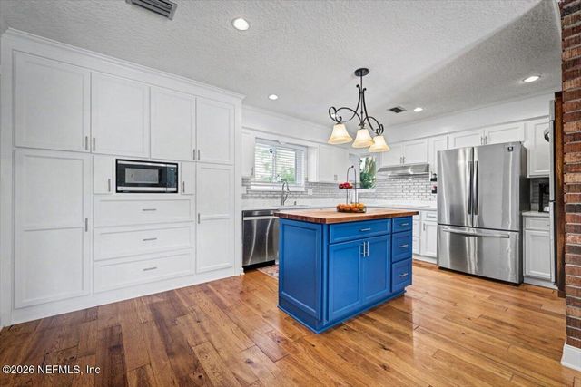 9372 BEAUCLERC WOOD Lane N, Jacksonville, FL 32257