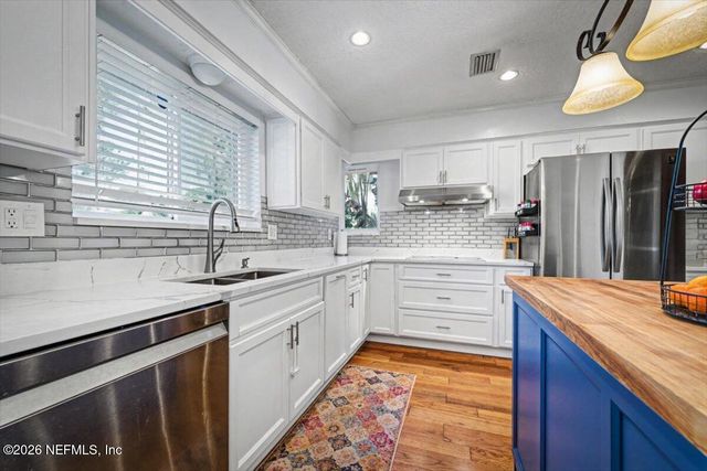 9372 BEAUCLERC WOOD Lane N, Jacksonville, FL 32257