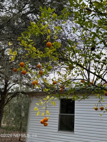 910 OFARRELL Avenue, Interlachen, FL 32148