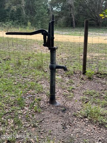 910 OFARRELL Avenue, Interlachen, FL 32148