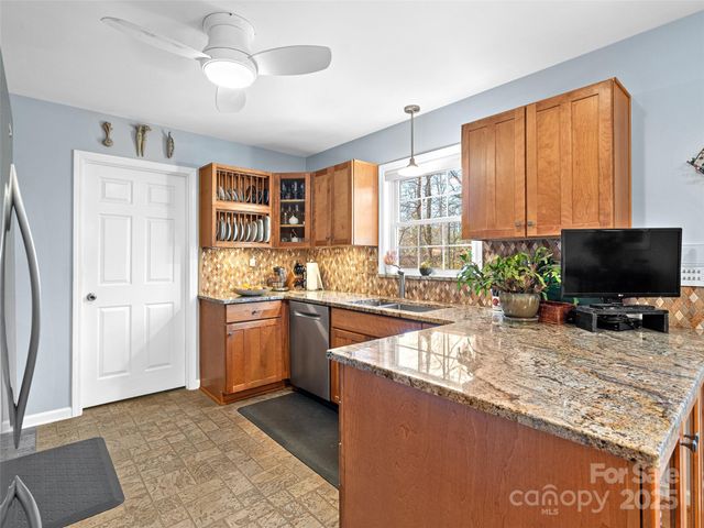 18 Tall Pines Trail, Arden, NC 28704