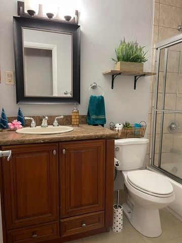 1449 NE 30th Court, Pompano Beach, FL 33064