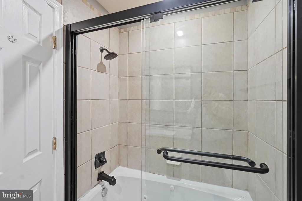 Image 16 of property listing at 13001 WINDBROOK DR, Clinton, MD 20735
