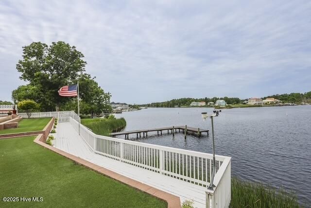 1 Burton Place, Jacksonville, NC 28540