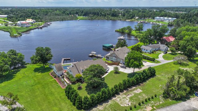 1 Burton Place, Jacksonville, NC 28540
