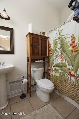 1 Burton Place, Jacksonville, NC 28540