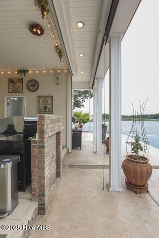 1 Burton Place, Jacksonville, NC 28540
