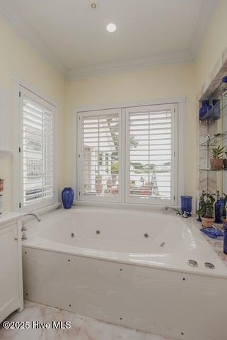 1 Burton Place, Jacksonville, NC 28540
