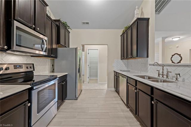 206 Carson Woods Drive, Burlington, NC 27215