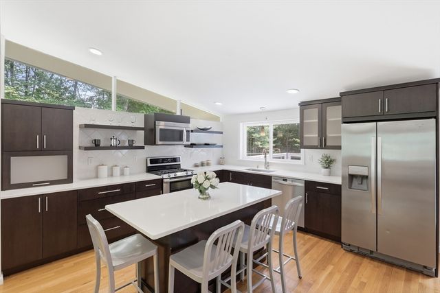 430 Heald Rd, Carlisle, MA 01741