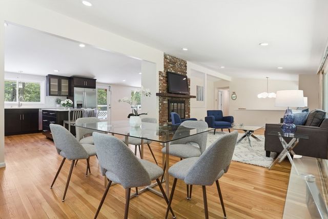 430 Heald Rd, Carlisle, MA 01741