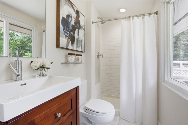430 Heald Rd, Carlisle, MA 01741