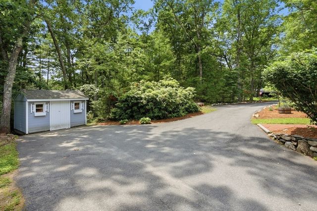 430 Heald Rd, Carlisle, MA 01741