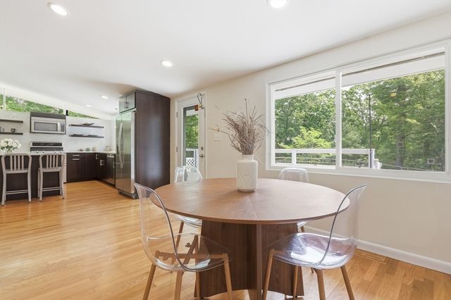430 Heald Rd, Carlisle, MA 01741