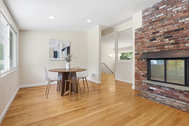 430 Heald Rd, Carlisle, MA 01741