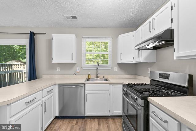1043 DEBBIE AVE, Baltimore, MD 21221