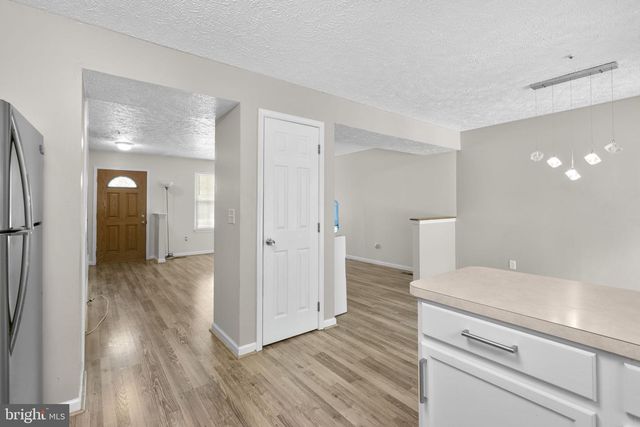 1043 DEBBIE AVE, Baltimore, MD 21221