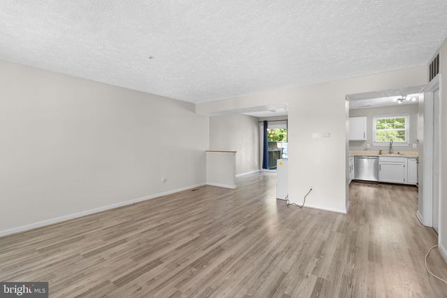 1043 DEBBIE AVE, Baltimore, MD 21221