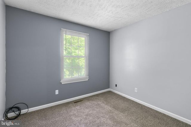 1043 DEBBIE AVE, Baltimore, MD 21221