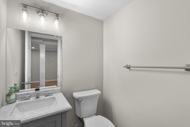 1043 DEBBIE AVE, Baltimore, MD 21221