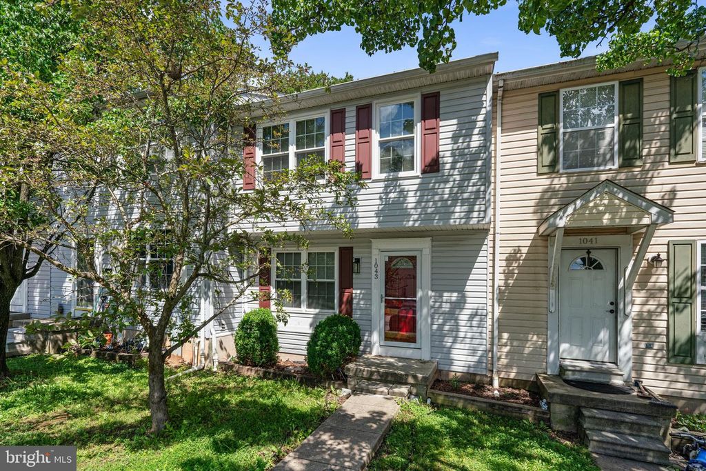 1043 DEBBIE AVE, Baltimore, MD 21221