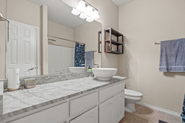 1016 Vista View Drive, Burleson, TX 76028