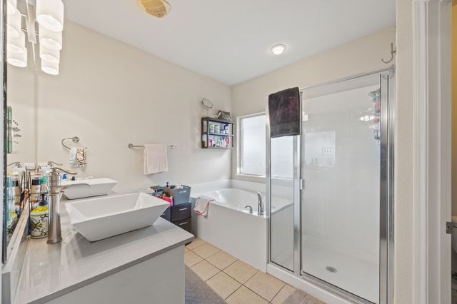 1016 Vista View Drive, Burleson, TX 76028