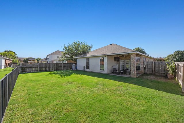 1016 Vista View Drive, Burleson, TX 76028