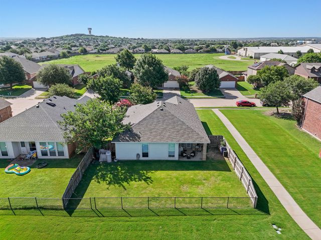 1016 Vista View Drive, Burleson, TX 76028