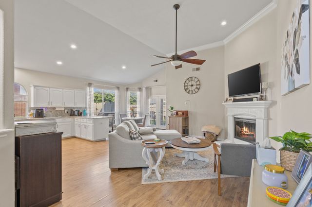 1016 Vista View Drive, Burleson, TX 76028