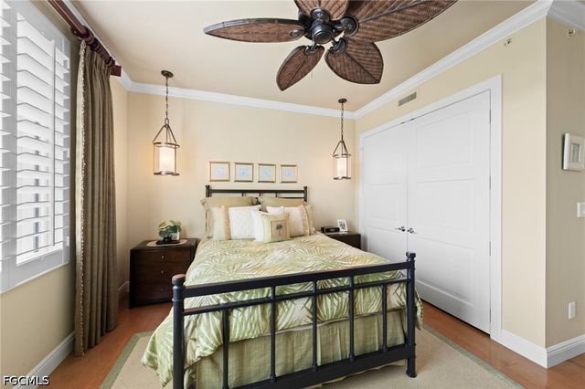265 Indies WAY 602, Naples, FL 34110