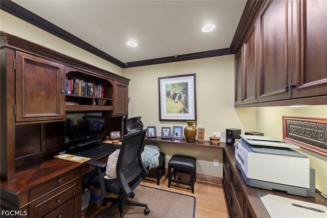 265 Indies WAY 602, Naples, FL 34110