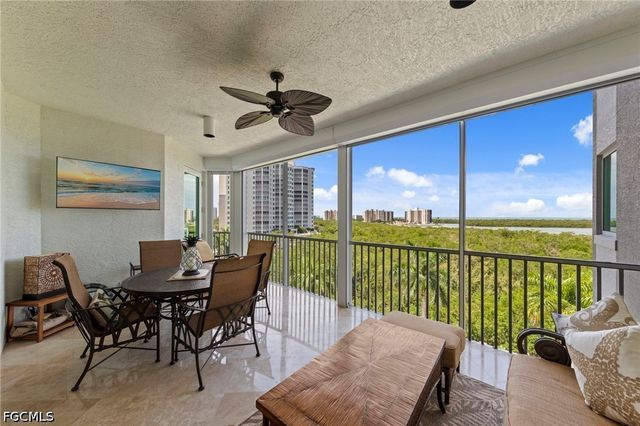 265 Indies WAY 602, Naples, FL 34110