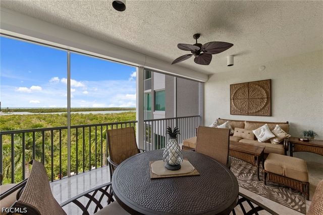 265 Indies WAY 602, Naples, FL 34110
