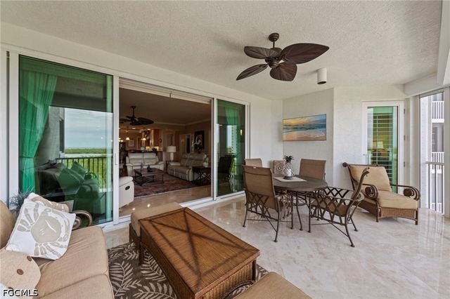 265 Indies WAY 602, Naples, FL 34110