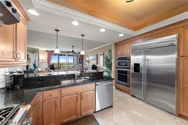 265 Indies WAY 602, Naples, FL 34110