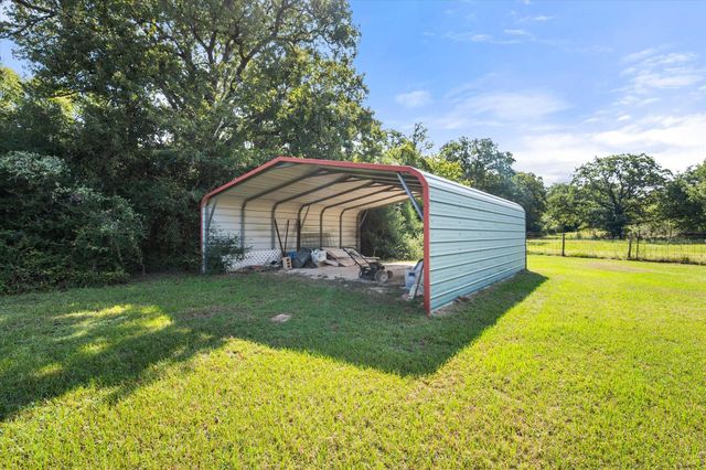 275 W Hwy 164, Donie, TX 75838