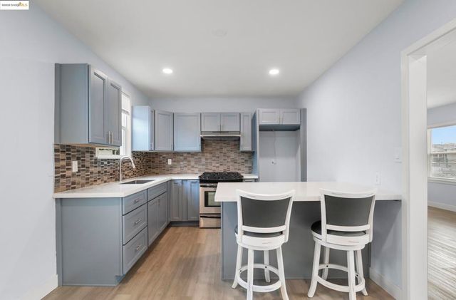 9028 A St, Oakland, CA 94603